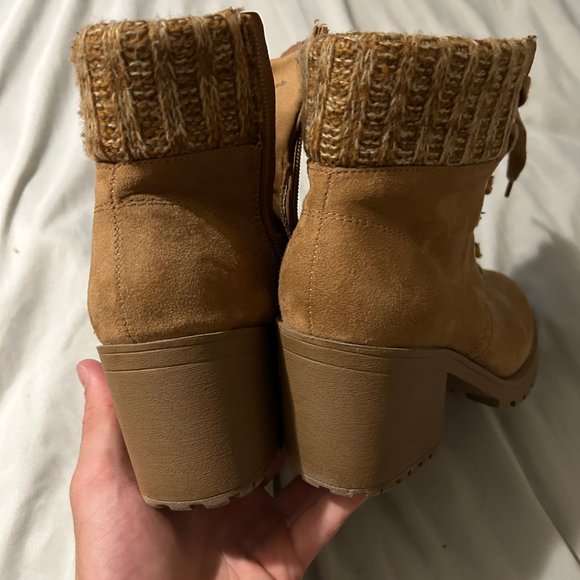 ...meToo RHYME Boots size 6.5 - Picture 6 of 6